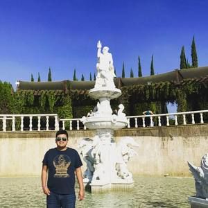 Meet your Posher, Julio